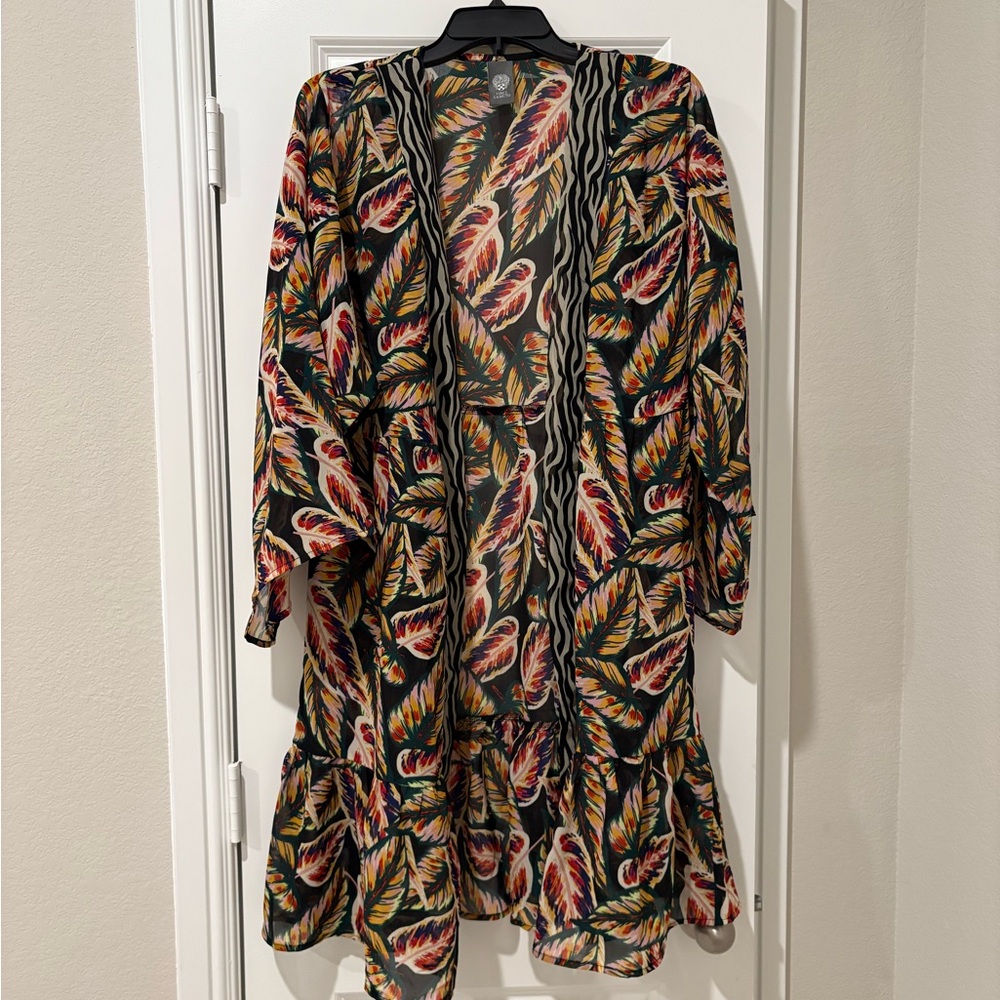 Vince Camuto Black Multicolor Leaf Long Sleeve Beach Coverup/Shawl